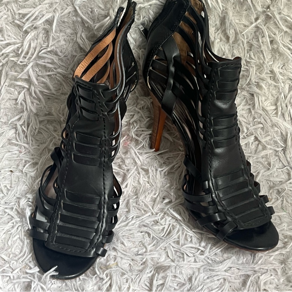 Coach Lucy Balck Gladiator Stilletto Heels Size 7B - Picture 12 of 16